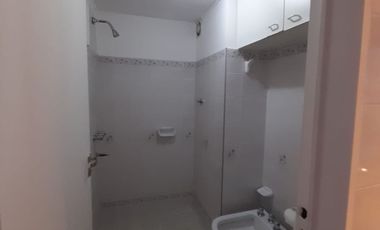 SE VENDE DPTO 2 DORM- EN B° PUEYRREDON CBA