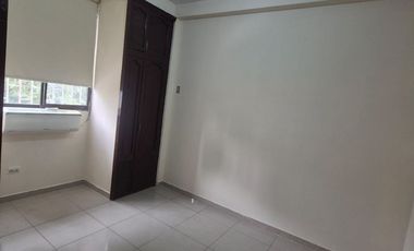Departamento en Alquiler en Kennedy Norte, 3 Habitaciones, 2 Baños, Garaje, Seguridad, Norte de Guayaquil.