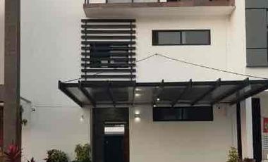 CASA EN VENTA 3 RECÁMARAS RESIDENCIAL ARBOLADA CANCÚN