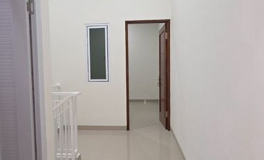 Wilson Rumah murah hadap timur di poris indah