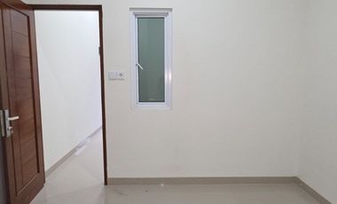 Wilson Rumah murah hadap timur di poris indah