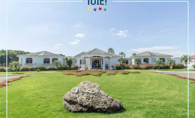 Se vende: Moderna Casa con Piscina Privada en el conjunto Montecristi Golf Resort & Villas