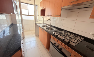 arrienda precioso departamento en Kennedy, vista despejada cercano a Mall Parque Arauco