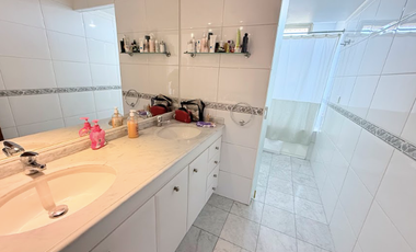 Arrienda - Venta Departamento Cercano A Espoz Y Vitacura.