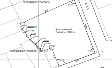 Venta De Terreno En Esquina En Ate De 850M2