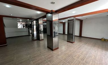 Casa comercial en venta en El Lleras, El Poblado