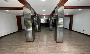 Casa comercial en venta en El Lleras, El Poblado