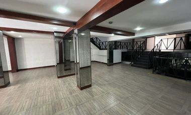 Casa comercial en venta en El Lleras, El Poblado