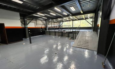 Casa comercial en venta en El Lleras, El Poblado