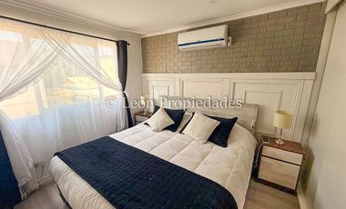 Leon Propiedades vende hermosa casa en condominio, Curacaví centro.