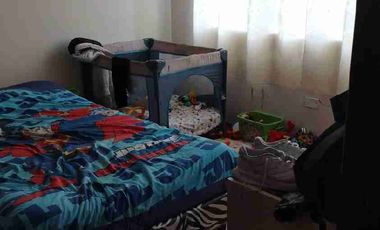 VENDO CASA DE TRES PISOS, EN TERRENO DE 500m2 AV. 09 DE OCTUBRE, CERCA A AV. ELOY ALFARO.