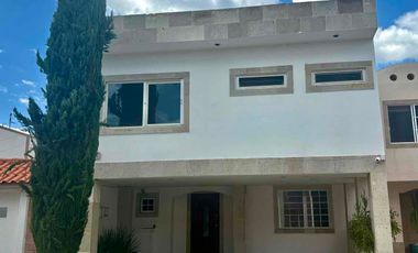 CASA EN RENTA EN HACIENDA DEL CAMPESTRE* a 10 minutos de Plaza Mayor