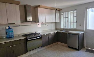 CASA EN RENTA EN HACIENDA DEL CAMPESTRE* a 10 minutos de Plaza Mayor