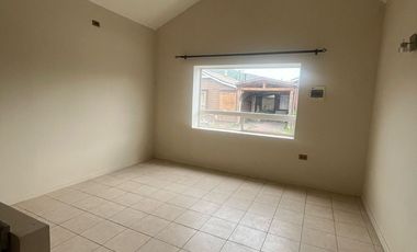 Arriendo casa en Condominio cercano a avenida principal ciudad Angol
