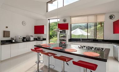 ALQUILER DE HERMOSA FINCA EN IBAGUE INF AL3043334480 LOS ESPERAMOS VEN A DISFRUTAR.