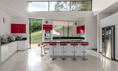 ALQUILER DE HERMOSA FINCA EN IBAGUE INF AL3043334480 LOS ESPERAMOS VEN A DISFRUTAR.