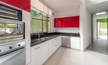 ALQUILER DE HERMOSA FINCA EN IBAGUE INF AL3043334480 LOS ESPERAMOS VEN A DISFRUTAR.