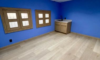 EXCELENTE CONSULTORIO/OFICINA EN RENTA SUPER UBICADO