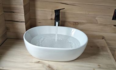 Vive Frente al MAR en Castro. Sitio urbano con casa en Puntilla Ten Ten