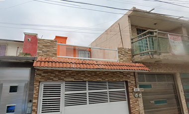 CASA EN VENTA EN LOMAS DE RIO MEDIO III VERACRUZ DE REMATE