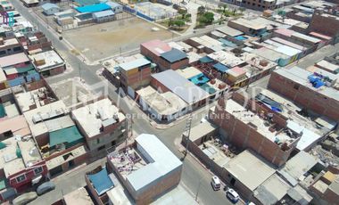 CASA EN VENTA EN ESQUINA – VILLA CAPLINA II ETAPA, TACNA 🏡
