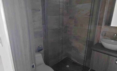 Vendo Bucaramanga barrio la Aurora  80 metros tres alcobas para extrenar.