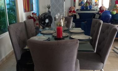 VENDO HERMOSA CASA DUPLEX EN BARRIO EL POBLADO CON PISCINA AREA  DE 526mts