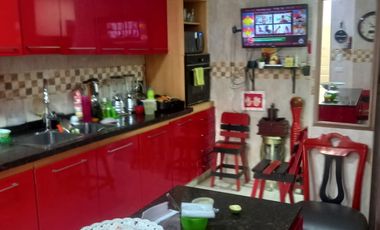 VENDO HERMOSA CASA DUPLEX EN BARRIO EL POBLADO CON PISCINA AREA  DE 526mts