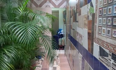 VENDO HERMOSA CASA DUPLEX EN BARRIO EL POBLADO CON PISCINA AREA  DE 526mts
