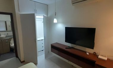 Departamento Amoblado en Alquiler en Kennedy Norte, Planta Baja, 1 Habitación, 2 Baños, Garaje, Seguridad, Norte de Guayaquil.