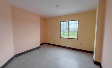 Casa multifamiliar con 3 departamentos en venta en Parroquia Providencia, Machala