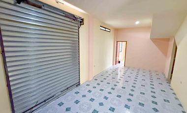 Casa multifamiliar con 3 departamentos en venta en Parroquia Providencia, Machala