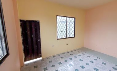 Casa multifamiliar con 3 departamentos en venta en Parroquia Providencia, Machala