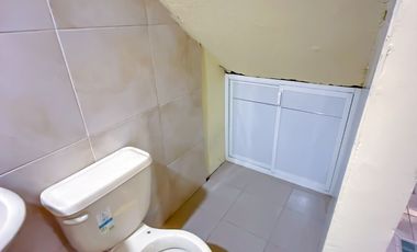 Casa multifamiliar con 3 departamentos en venta en Parroquia Providencia, Machala