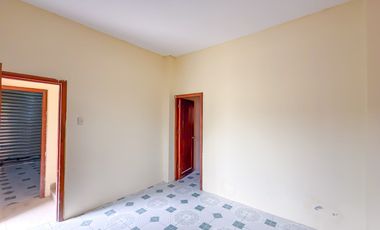 Casa multifamiliar con 3 departamentos en venta en Parroquia Providencia, Machala