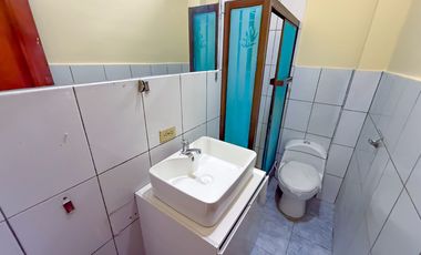 Casa multifamiliar con 3 departamentos en venta en Parroquia Providencia, Machala