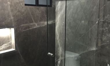 Casa en Renta de 4 recámaras y jardín en Zona Atlixcáyotl, Vista Real Sur