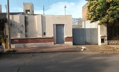 OPORTUNIDAD UNICA!!! SE VENDE CASA EN CALDERON DE LA BARCA 1100, ALTA CORDOBA
