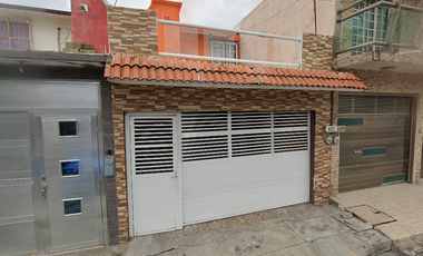 Casa en venta ubicada en C. Río Zanapa 480, Lomas de Río Medio III, Veracruz, Ver. (RECUPARCION BANCARIA)