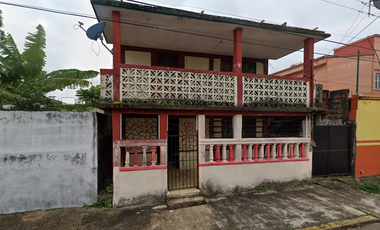 CASA EN VENTA EN MINATITLÁN, VER. – Cerca de Servicios: Escuelas, Comercios, Recuperación Bancaria