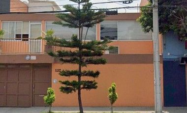 VENTA DE CASA EN CALLE IGNACIO ALLENDE CLAVERIA AZCAPOTZALCO CIUDAD DE MÉXICO