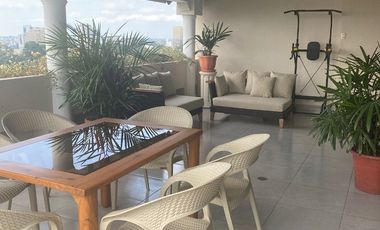 Se vende departamento de 4 dormitorios en Lomas de Urdesa