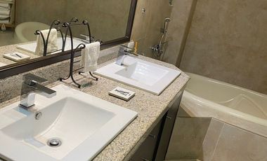 Se vende departamento de 4 dormitorios en Lomas de Urdesa