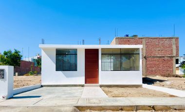 Casa NUEVA A1 en Urbanización exclusiva de Ica!  Frente a Parque! con vista a las Dunas!