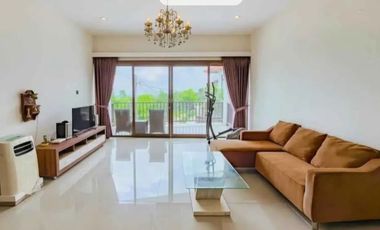 FOR SALE MODERN VILLA WITH LARGE GARDEN AND BEAUTY SWIMMING POOL AT KUTA SELATAN