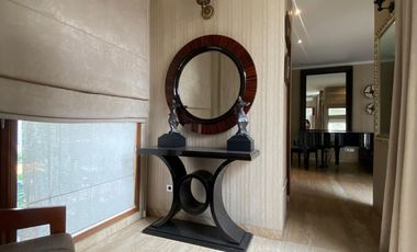 Disewa Rumah Cantik dengan Interior Furnish Yg Mewah di Dalam Townhouse, Lokasi Tenang dan Dekat ke Sekolah International, Kemang