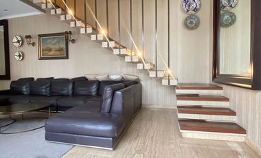 Disewa Rumah Cantik dengan Interior Furnish Yg Mewah di Dalam Townhouse, Lokasi Tenang dan Dekat ke Sekolah International, Kemang