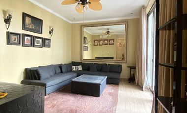 Disewa Rumah Cantik dengan Interior Furnish Yg Mewah di Dalam Townhouse, Lokasi Tenang dan Dekat ke Sekolah International, Kemang