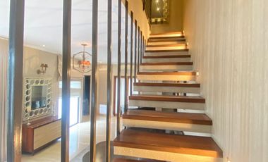 Disewa Rumah Cantik dengan Interior Furnish Yg Mewah di Dalam Townhouse, Lokasi Tenang dan Dekat ke Sekolah International, Kemang