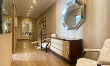 Disewa Rumah Cantik dengan Interior Furnish Yg Mewah di Dalam Townhouse, Lokasi Tenang dan Dekat ke Sekolah International, Kemang